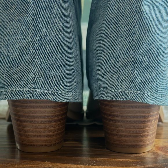 NWT White and Denim Fold Over Pull-On Western Ankle Boots - Picture 3 of 8